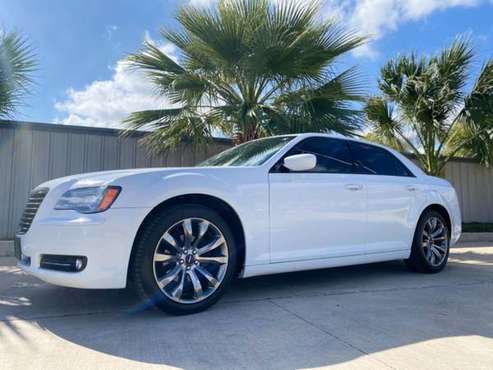 2014 Chrysler 300 - cars & trucks - by dealer - vehicle automotive... for sale in Killeen, TX