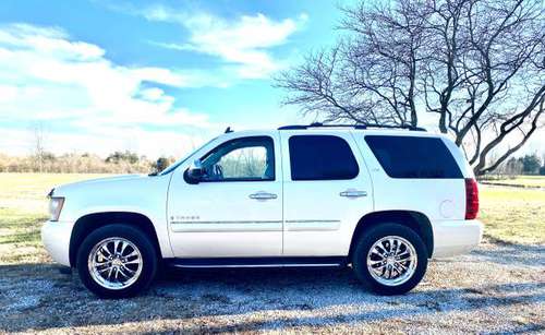 ‘08 Tahoe LTZ Pearl White - cars & trucks - by owner - vehicle... for sale in Mascoutah, MO