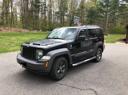 2010 jeep liberty Renegade (75th Anniversary edition) - cars & for sale in Mansfield Center, CT