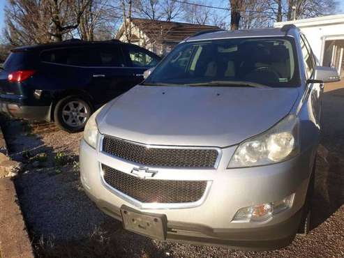 2009 CHEVY TRAVERSE LT 3RD ROW WEATHERTECH FLOOR LINERS $4995 CASH... for sale in Camdenton, MO