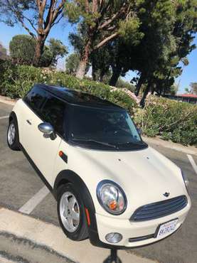 2010 MINI COOPER - cars & trucks - by owner - vehicle automotive sale for sale in Palm Springs, CA