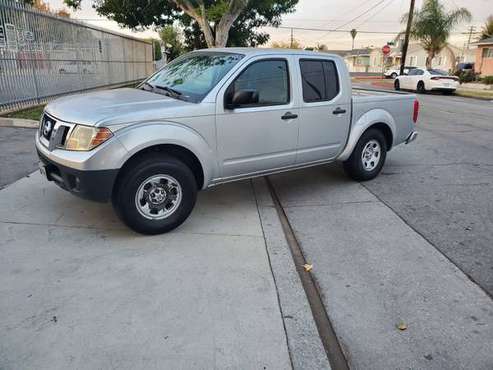 2011 Nissan Frontier 92k - cars & trucks - by owner - vehicle... for sale in Carson, CA