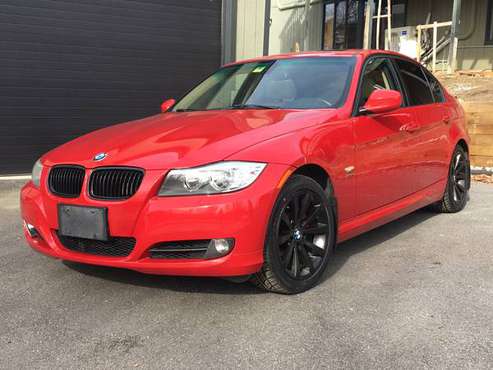 2011 BMW 328i xDRIVE, IMMACULATE, NO RUST, IN RARE GUARDS RED for sale in Rutland , MA