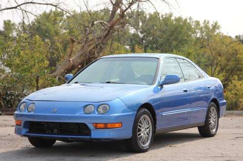 2000 Acura Integra LS sedan 5 speed rare voltage blue only 99k miles... for sale in Des Moines, IA