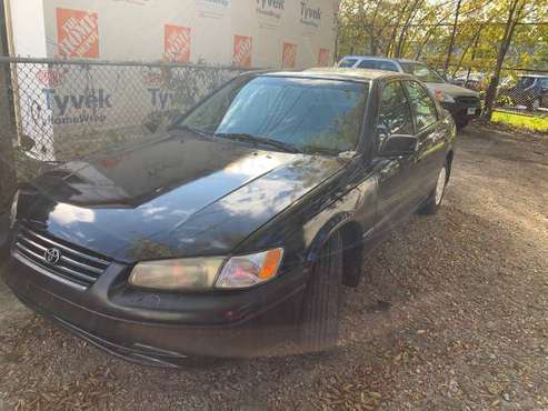 1997 Toyota Camry LE for sale in Evanston, IL