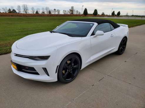 2017 Chevy Camaro Convertible V6 for sale in Indianola, IA