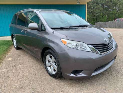 2011 Toyota Sienna LEATHER 4Dr minivan V6 (Guaranteed Credit Approval✅ for sale in Hyannis, MA