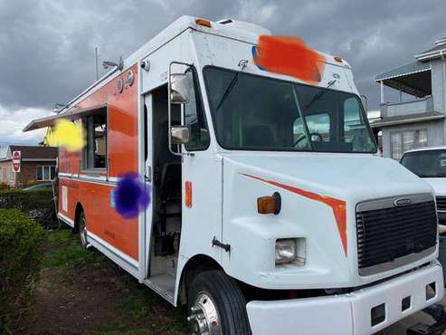 Food truck full restaurant on wheels for sale in Long Beach, NY