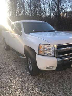 2011 Chevy 1500 - cars & trucks - by owner - vehicle automotive sale for sale in Washington, MO