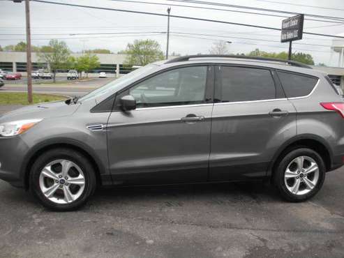 2014 FORD ESCAPE 1700 DOWN - - by dealer - vehicle for sale in Clarksville, TN