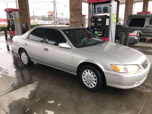 2002 Toyota Camry With 180,000 Miles! - cars & trucks - by dealer -... for sale in Marietta, GA