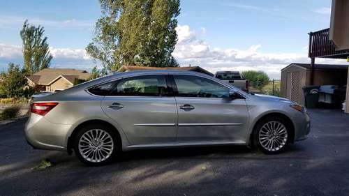 Like New Toyota Avalon for sale in Kalispell, MT