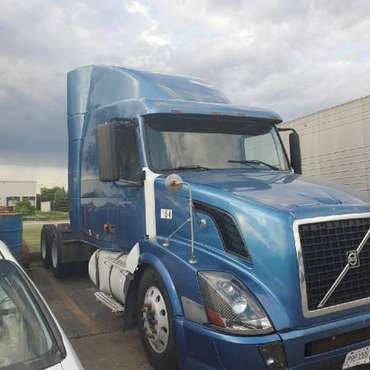 2006 VOLVO VNL 630 - cars & trucks - by owner - vehicle automotive... for sale in Carol Stream, IL