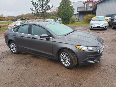 2017 Ford Fusion SE!! PRICED BELOW BOOK!! for sale in Hermantown, MN