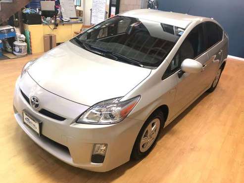 2010 toytoa prius three, only 32k actual miles, navi, clean title for sale in Torrance, CA