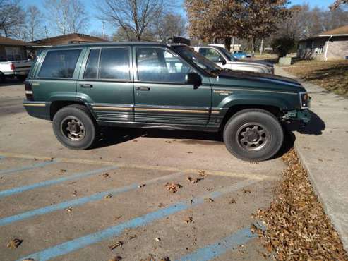 94 Grand Cherokee v8 - cars & trucks - by owner - vehicle automotive... for sale in Greenfield, MO