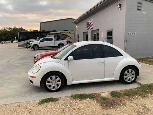2010 Volkswagen New Beetle 2.5L PZEV - cars & trucks - by dealer -... for sale in SAN ANGELO, TX