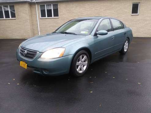 $1175 NICE NISSAN ALTIMA 2003 RUNS SMOOTH AND QUIET for sale in Rochester , NY