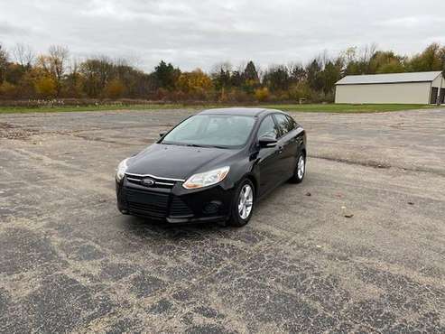 2013 Ford Focus SE ONE OWNER NO ACCIDENTS - cars & trucks - by... for sale in Grand Blanc, MI