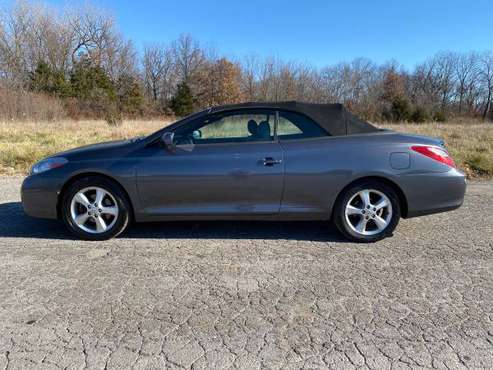 2008 TOYOTA CAMRY SOLARA CONV DRIVES EXCELLENT - cars & trucks - by... for sale in Kansas City, MO