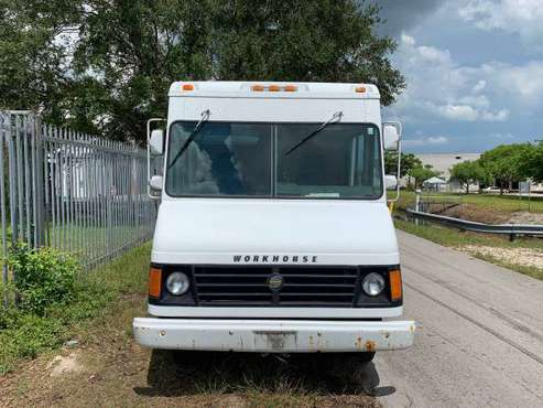 2001 workhorse step van food/business truck - - by for sale in Miami, FL