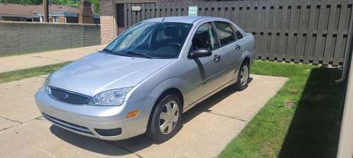 2007 Ford Focus Only 55, 000 Miles for sale in Warren, MI