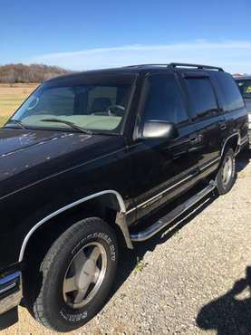 1999 tahoe 4X4 - cars & trucks - by owner - vehicle automotive sale for sale in Philpot, KY