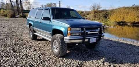 1995 suburban 2500 - cars & trucks - by owner - vehicle automotive... for sale in Ferndale, WA