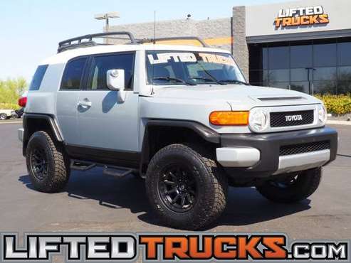 2014 Toyota Fj Cruiser 4WD 4DR AUTO SUV 4x4 Passenger - Lifted for sale in Glendale, AZ
