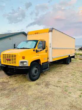2004 GMC C7500 26 ft box truck for sale in Monument, CO