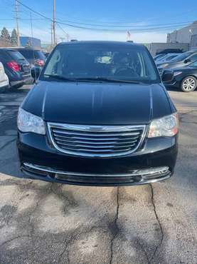 2016 chrysler town country touring l - - by dealer for sale in Center Line, MI