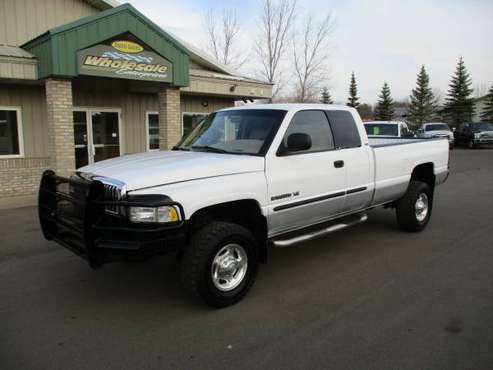 2001 dodge ram 2500 V10 laramie leather quad long box 4x4 solid out... for sale in Forest Lake, WI