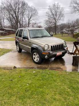 2004 Jeep Liberty 3000 OR BEST OFFER for sale in OH