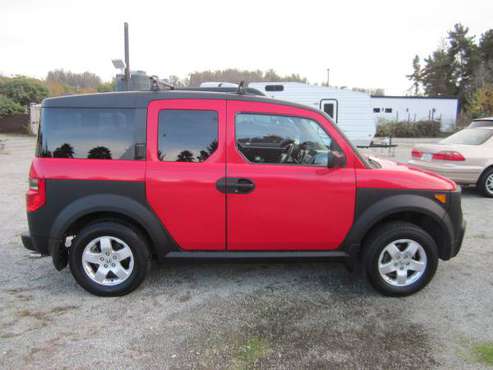 2005 HONDA ELEMENT ONE OWENER LIKE NEW - - by dealer for sale in Salinas, CA
