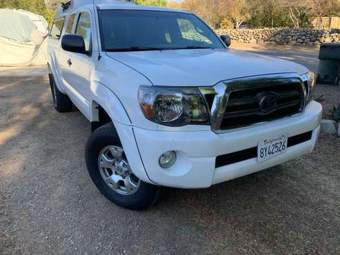 2010 Toyota Tacoma PreRunner AccessCab V6 - cars & trucks - by owner... for sale in Oak View, CA