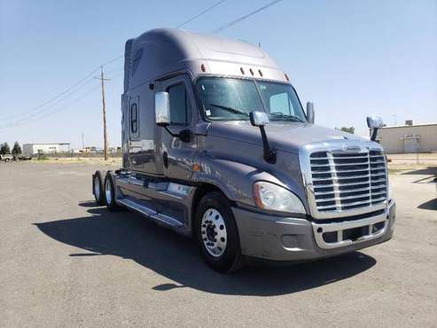 2012 FREIGHTLINER CASCADIA for sale in Bakersfield, CA
