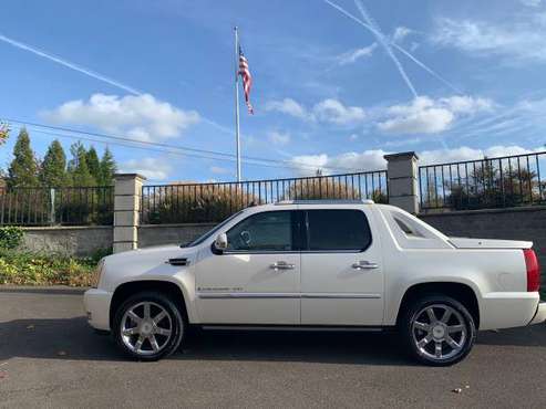 2008 Cadillac Escalade EXT only 22,000 miles for sale in Happy valley, OR