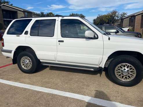 1996 Nissan Pathfinder - cars & trucks - by owner - vehicle... for sale in Fort Worth, TX