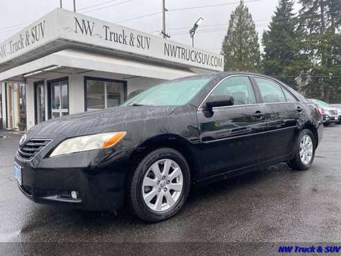 2009 Toyota Camry XLE Leather Moon Roof 1-Owner local Vehicle - cars... for sale in Milwaukee, OR
