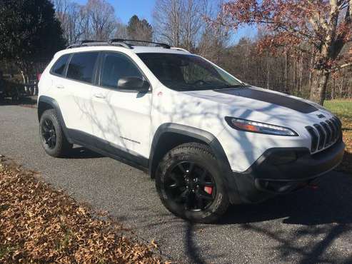 2015 Cherokee Trailhawk - cars & trucks - by owner - vehicle... for sale in Catawba, NC