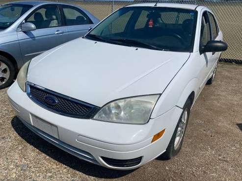 2007 Ford Focus 1200 Cash - - by dealer - vehicle for sale in Hamilton, OH