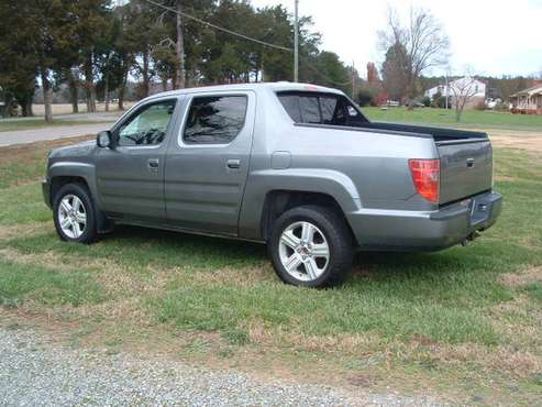 2007 HONDA RIDGELINE - cars & trucks - by owner - vehicle automotive... for sale in Richmond , VA
