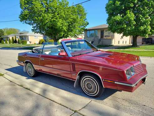 1985 dodge 600 convertible low miles one owner 4200 for sale in Burbank, IL