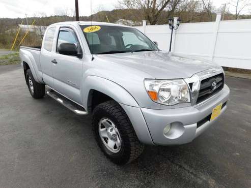 2006 TOYOTA TACOMA ACCESS CAB SR5 4WD NEW A/T TIRES 4 0L V6 - cars & for sale in Barre, VT