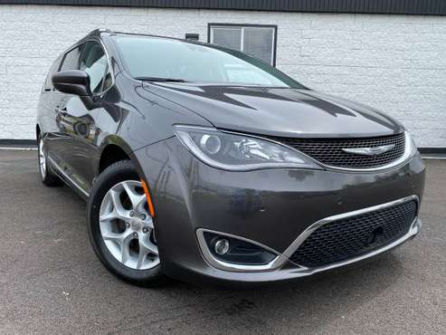 2018 CHRYSLER PACIFICA TOURING L 4DR MINI VAN - - by for sale in Springfield, IL