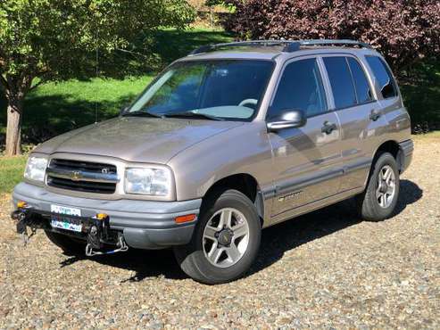 Chevy Tracker 4X4 2002 - cars & trucks - by owner - vehicle... for sale in Grants Pass, OR