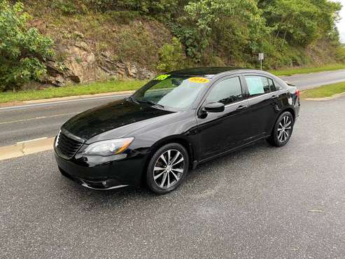 2013 Chrysler 200 S - cars & trucks - by dealer - vehicle automotive... for sale in Marshall, NC