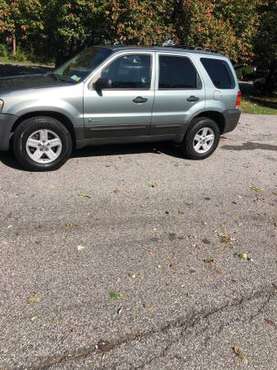 2005 FORD ESCAPE HYBRID AWD PRICE REDUCED for sale in STATEN ISLAND, NY