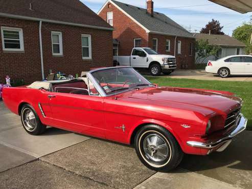 1964 1/2 Mustang Convertible 260 V8 28, 000 Original Actual Miles for sale in Eastlake, PA