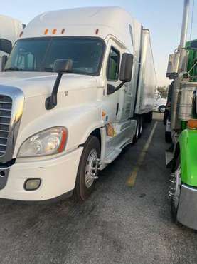 2014 Freightliner Cascadia for sale in San Leandro, CA